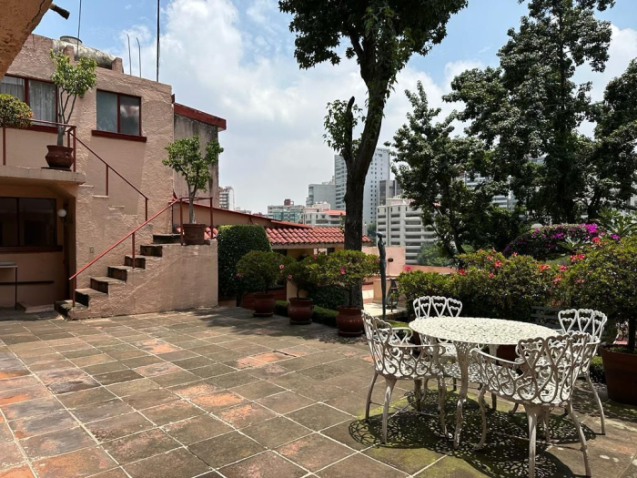 Espectacular casa en venta - Lomas de Tecamachalco