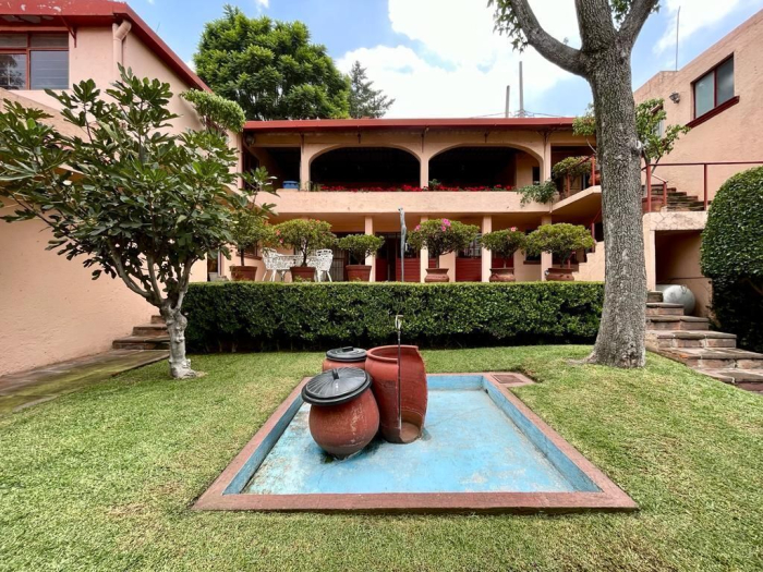 Increíble casa en venta - Lomas de Tecamachalco