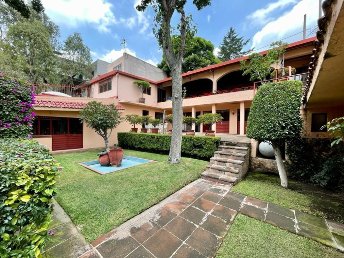 Increíble casa en venta - Lomas de Tecamachalco