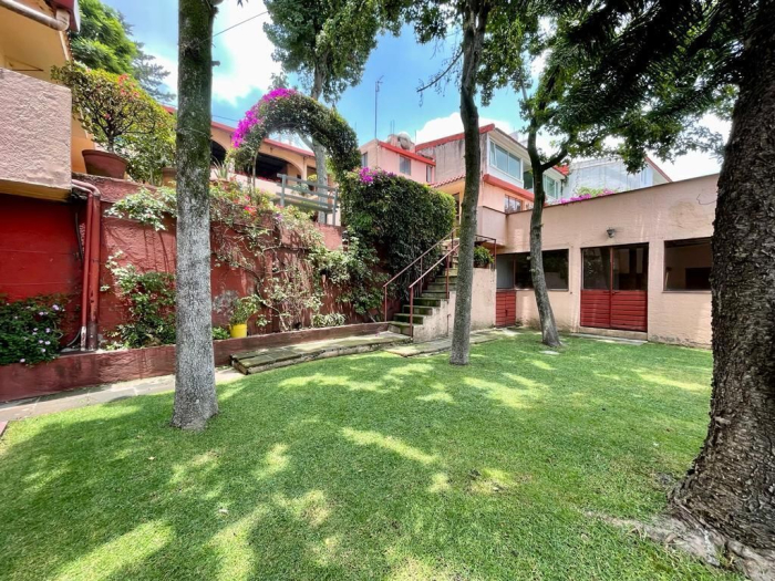 Increíble casa en venta - Lomas de Tecamachalco