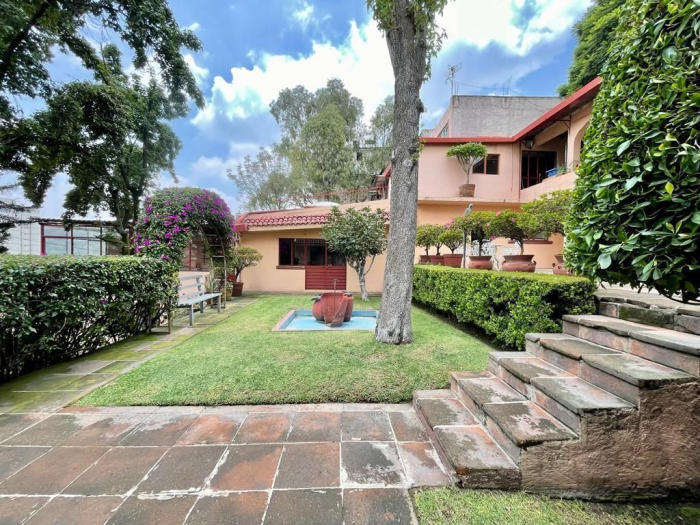 Increíble casa en venta - Lomas de Tecamachalco