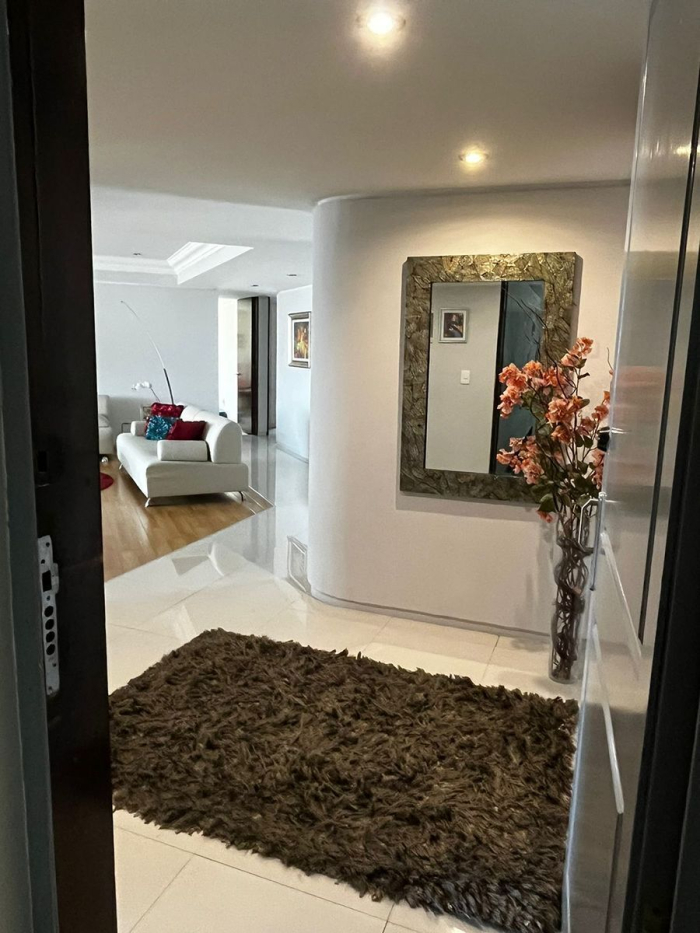 departamento remodelado en venta, en twin towers