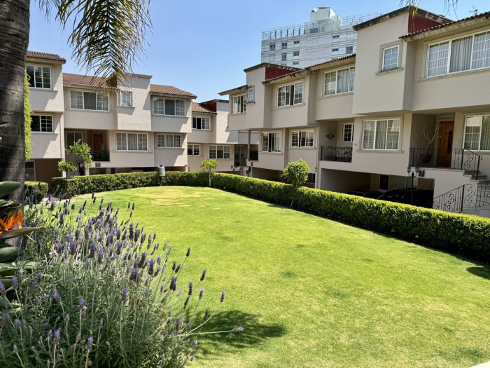 Casa en venta Hacienda de las Palmas, Interlomas, Huixquilucan