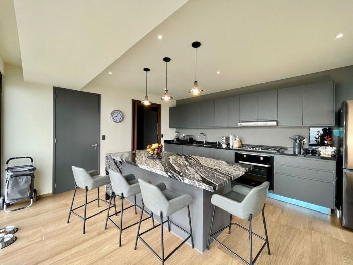 departamento amueblado de lujo a la venta en residencial manigua