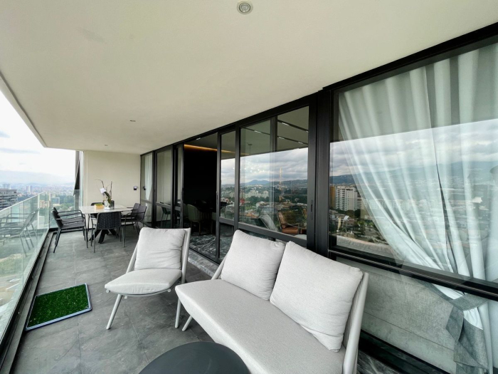departamento amueblado de lujo a la venta en residencial manigua
