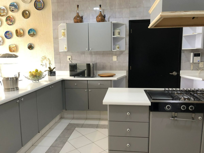 Vendo Residencia en cerrada en Bosques de la Herradura.
