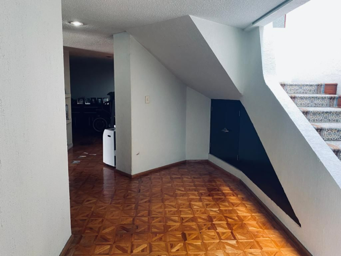 Vendo Residencia en cerrada en Bosques de la Herradura.