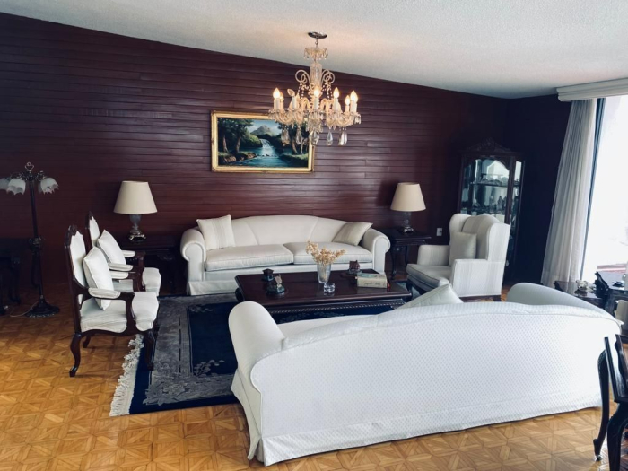 Vendo Residencia en cerrada en Bosques de la Herradura.