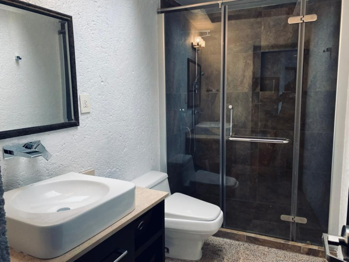 Vendo Residencia en cerrada en Bosques de la Herradura.