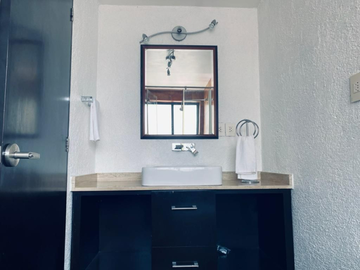 Vendo Residencia en cerrada en Bosques de la Herradura.