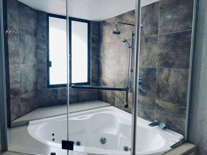Vendo Residencia en cerrada en Bosques de la Herradura.