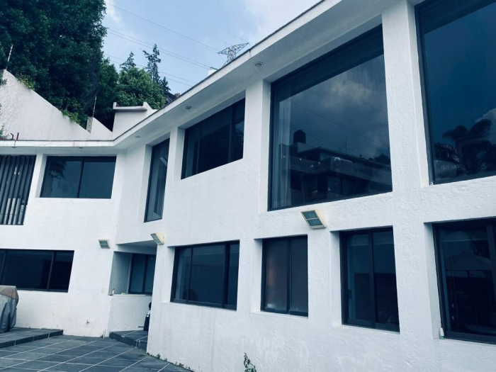 Vendo Residencia en cerrada en Bosques de la Herradura.