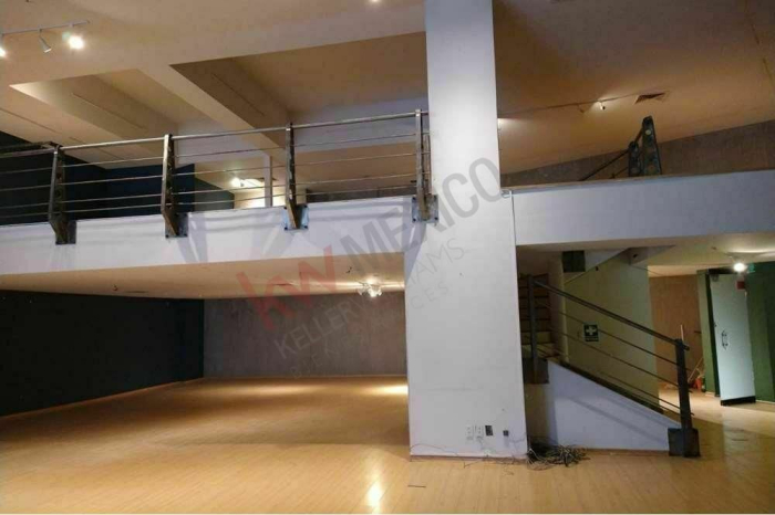 local 9b 359.21 en renta planta principal cci $152,662.00 + iva + mtto