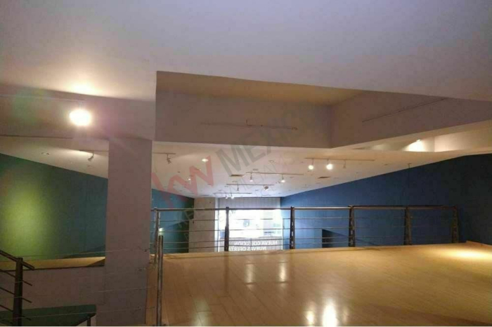 local 9b 359.21 en renta planta principal cci $152,662.00 + iva + mtto