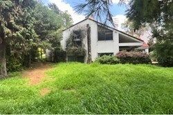 Venta de casa como terreno en condominio horizontal