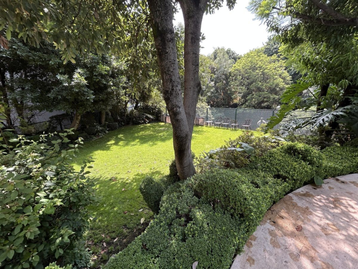 Casa en Renta,  un nivel, embajadas, Lomas de Tecamachalco, Naucalpan de Juarez