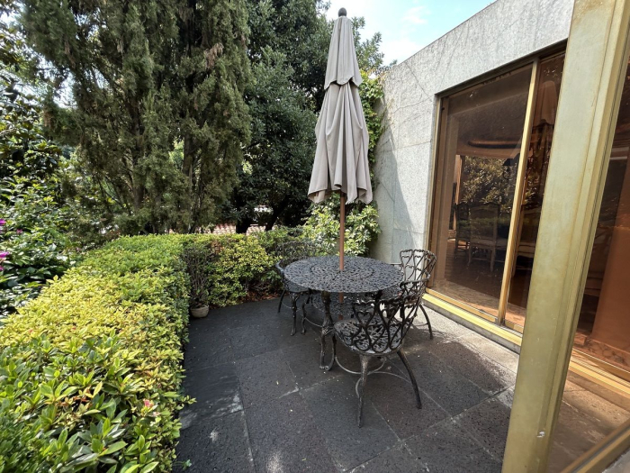Casa en Renta,  un nivel, embajadas, Lomas de Tecamachalco, Naucalpan de Juarez