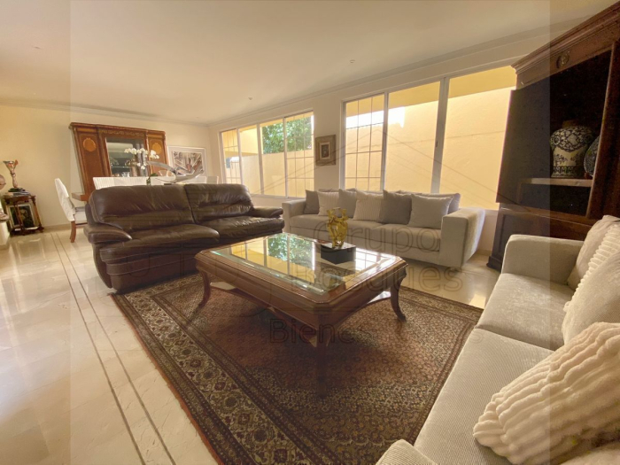 Casa en Venta y Renta en Interlomas Hacienda de las Palmas Huixquilucan