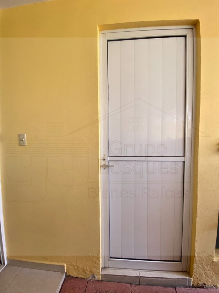 Casa en Venta y Renta en Interlomas Hacienda de las Palmas Huixquilucan