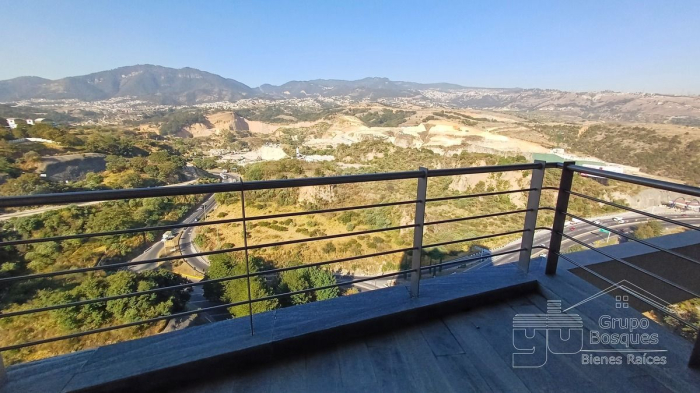 Oficina en Venta en Dolmen Center en Bosque Real,  Huixquilucan
