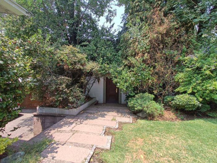 venta casa en lomas de chapultepec, jardín, terraza, en esquina