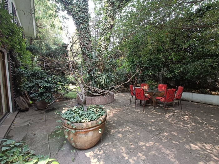 venta casa en lomas de chapultepec, jardín, terraza, en esquina