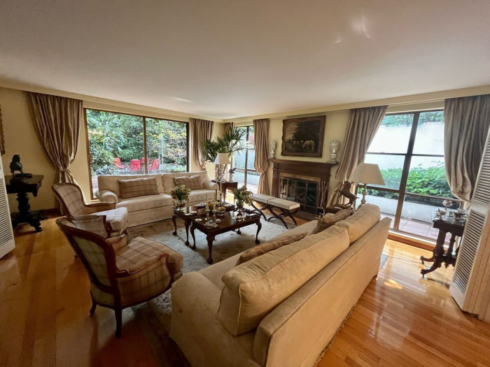 venta casa en lomas de chapultepec, jardín, terraza, en esquina
