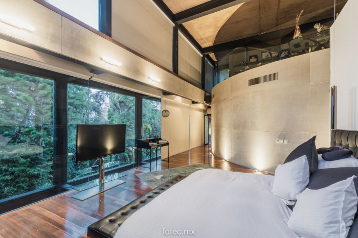 VENTA O RENTA, CASA EN HACIENDA SANTA FE LA LOMA