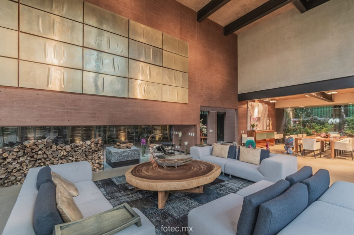 VENTA O RENTA, CASA EN HACIENDA SANTA FE LA LOMA