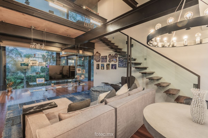 VENTA O RENTA, CASA EN HACIENDA SANTA FE LA LOMA