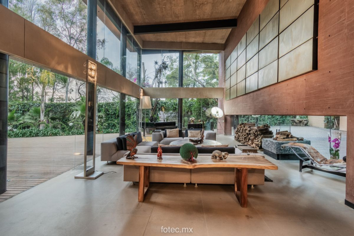 VENTA O RENTA, CASA EN HACIENDA SANTA FE LA LOMA