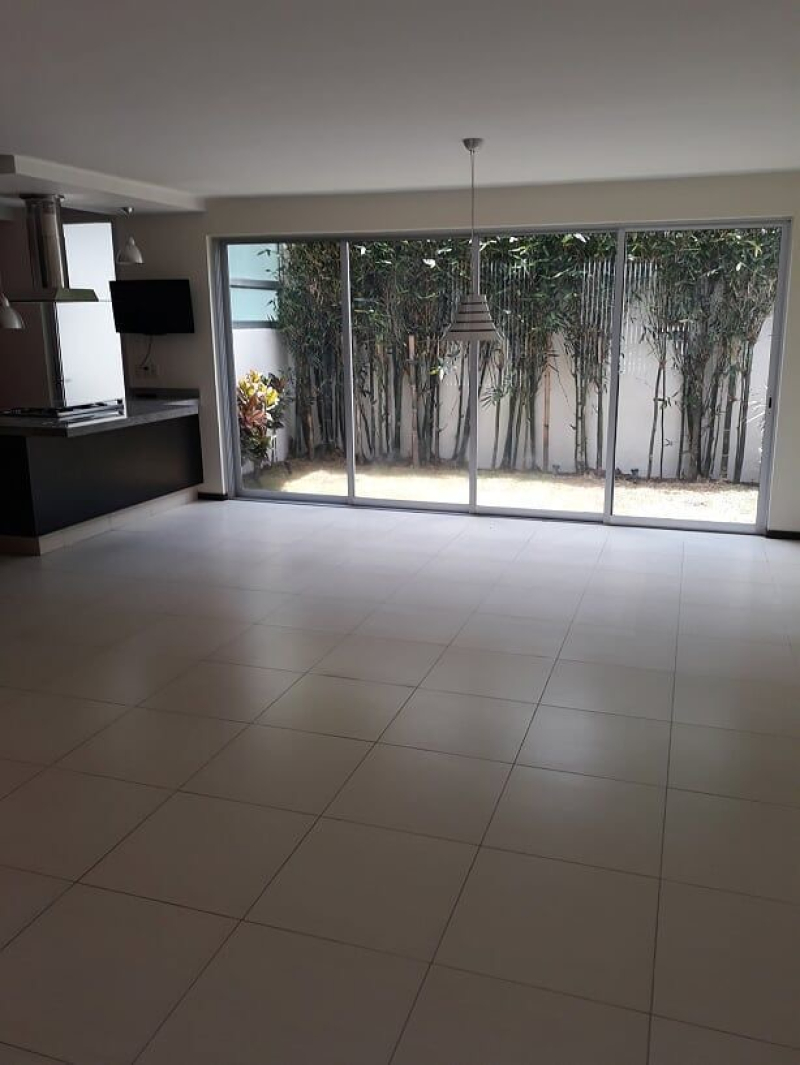 Casa En Condominio En Renta En Solares