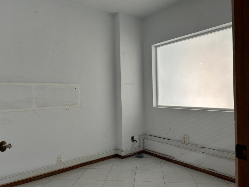 OFICINA EN VENTA EN SANTA ROSALIA
