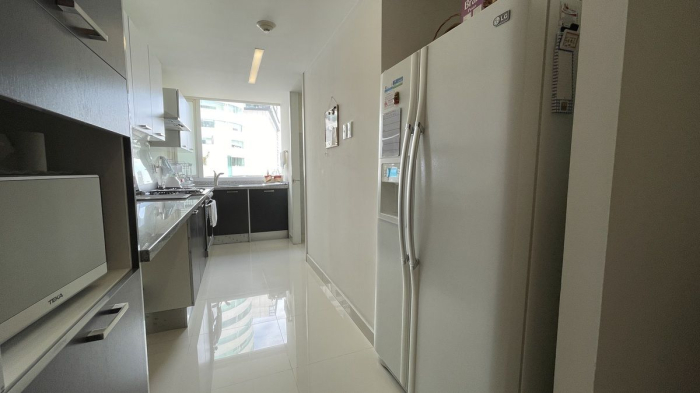 departamento en venta, enfrente al hospital abc de santa fe.