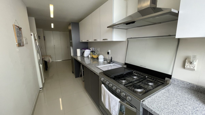 departamento en venta, enfrente al hospital abc de santa fe.