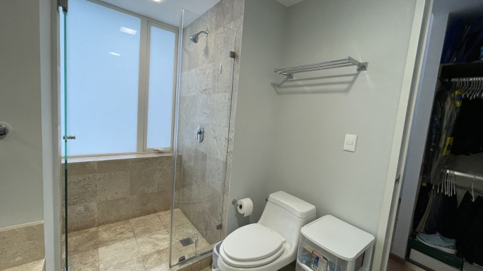 departamento en venta, enfrente al hospital abc de santa fe.