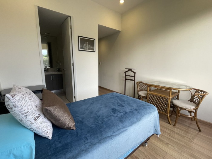 departamento en venta, enfrente al hospital abc de santa fe.