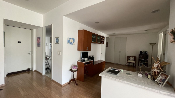 departamento en venta, enfrente al hospital abc de santa fe.