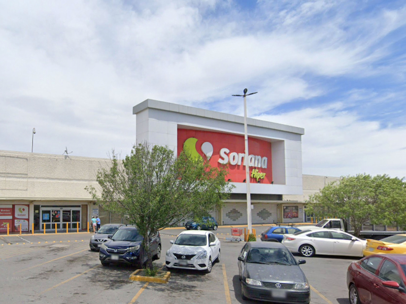RENTA DE LOCALES EN CENTRO COMERCIAL EN SAN NICOLAS DE LOS GARZAN NUEVO LEON