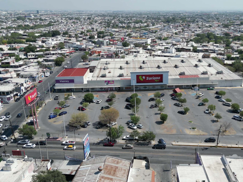 RENTA DE LOCALES EN CENTRO COMERCIAL EN SAN NICOLAS DE LOS GARZAN NUEVO LEON