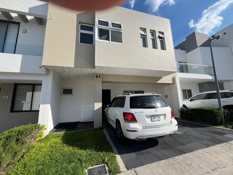 Casa en Condominio en Renta en Parque Metropolitano de Guadalajara