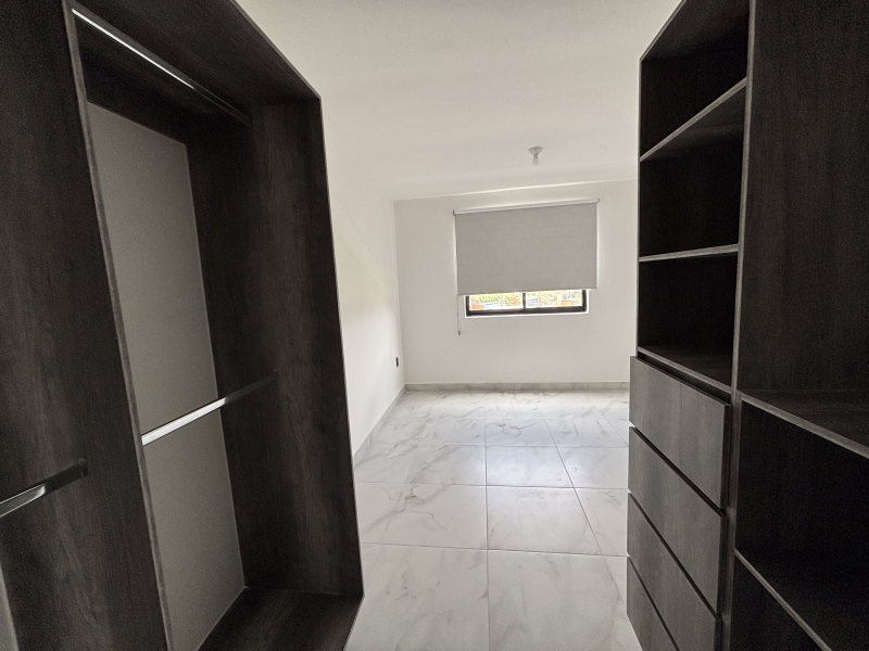 Departamento En Renta En Zarú 