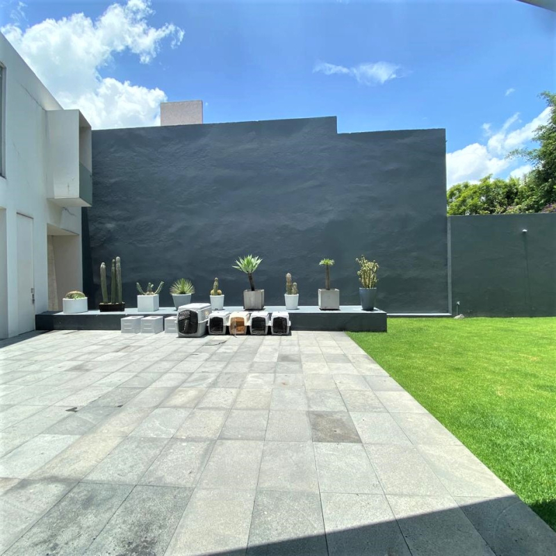 CASA EN CONDOMINIO EN JARDINES DEL PEDREGAL (VENTA) 