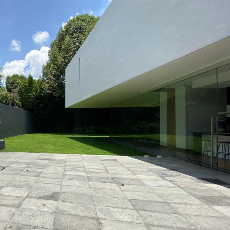CASA EN CONDOMINIO EN JARDINES DEL PEDREGAL (VENTA) 