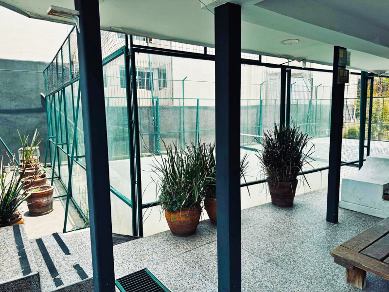 VENTA TERRENO EN LAS ÁGUILAS IDEAL PARA DESARROLLAR