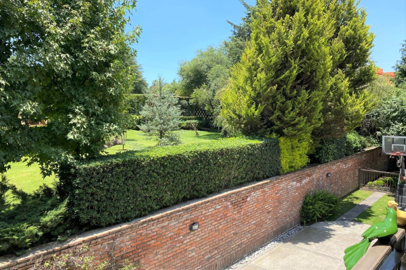 Casa En Venta En Hacienda De Valle Escondido