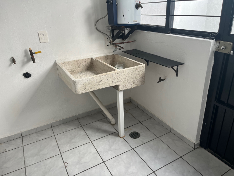 Departamento En Renta En Fraccionamiento Italia Providencia