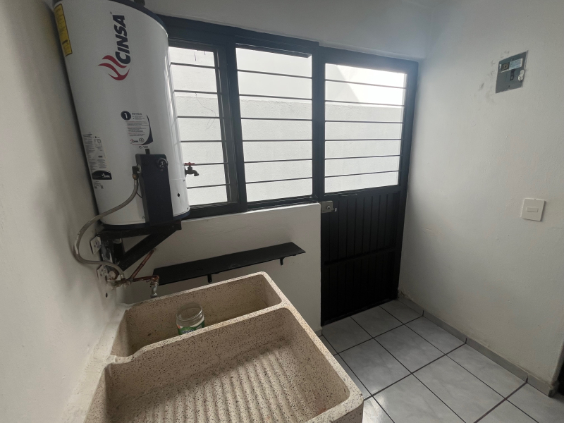 Departamento En Renta En Fraccionamiento Italia Providencia