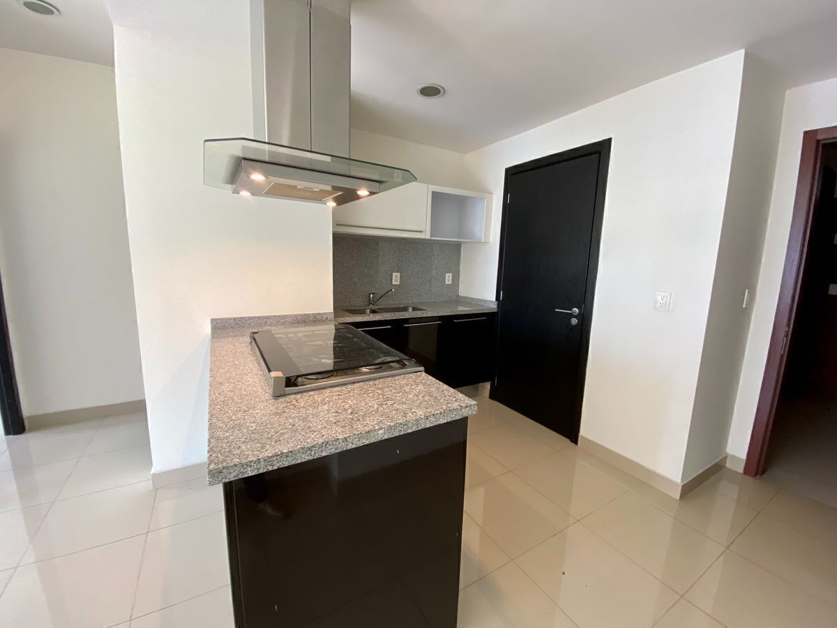 Departamento En Renta, Semi Amueblado, En Granada. A Un Paso De Polanco. Polarea