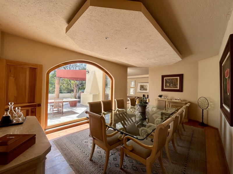 Casa En Venta En Lomas De Bezares